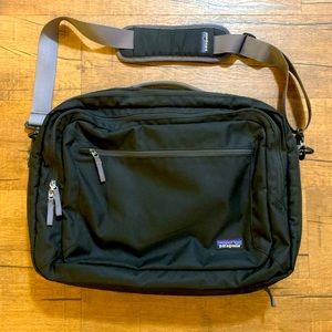 PATAGONIA CROSSBODY BRIEFCASE BAG (DISCONTINUED MODEL)